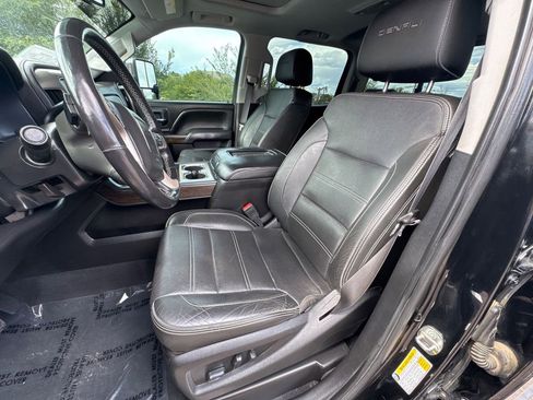 Used 2019 GMC Sierra 2500 Denali w/ Duramax Plus Package AWD/4WD image 11