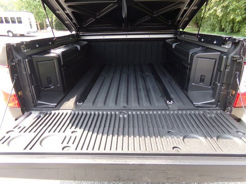 Used 2019 Nissan Titan Platinum Reserve w/ Platinum Utility Package AWD/4WD image 11