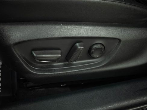 Used 2023 Toyota Camry SE FWD image 11