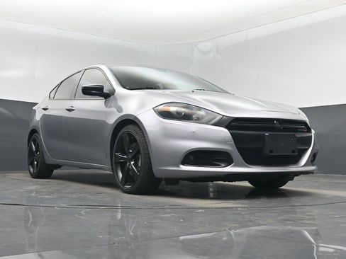 Used 2015 Dodge Dart SXT image 38
