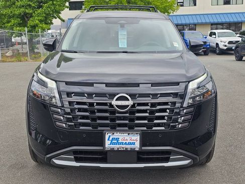 New 2026 Nissan Pathfinder SL w/ SL Premium Package AWD/4WD image 2