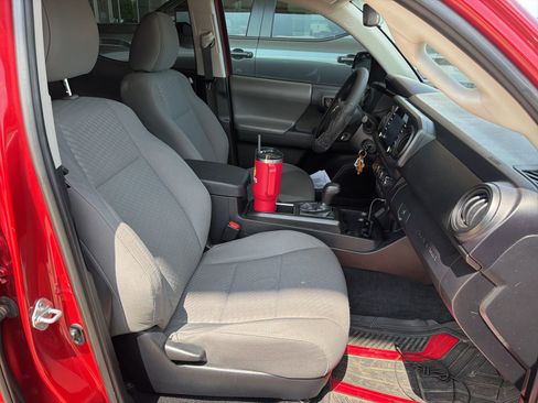 Used 2021 Toyota Tacoma SR w/ SR Convenience Package RWD image 18