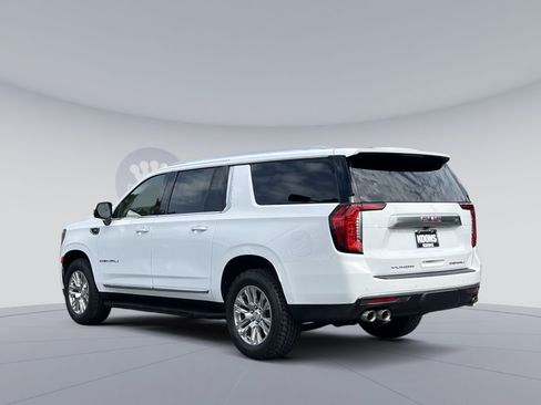 Used 2022 GMC Yukon XL Denali AWD/4WD image 7