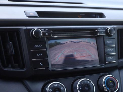 Used 2016 Toyota RAV4 LE AWD/4WD image 15