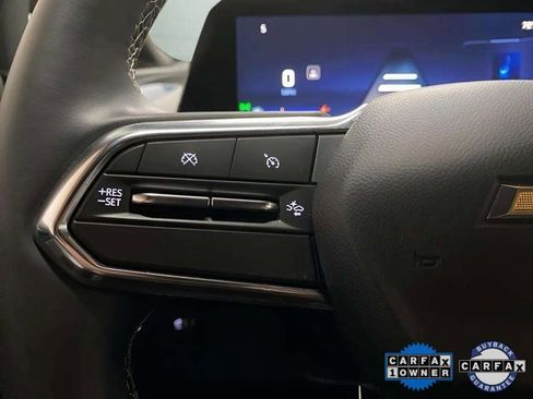 Used 2025 Chevrolet Equinox EV LT w/ Convenience Package image 34