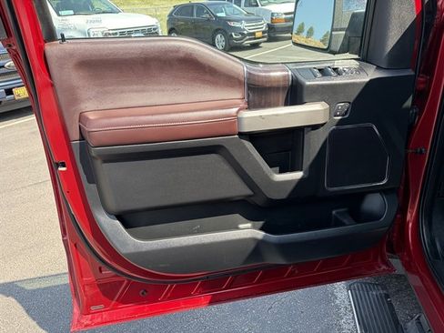 Used 2015 Ford F150 Platinum w/ Technology Package AWD/4WD image 19