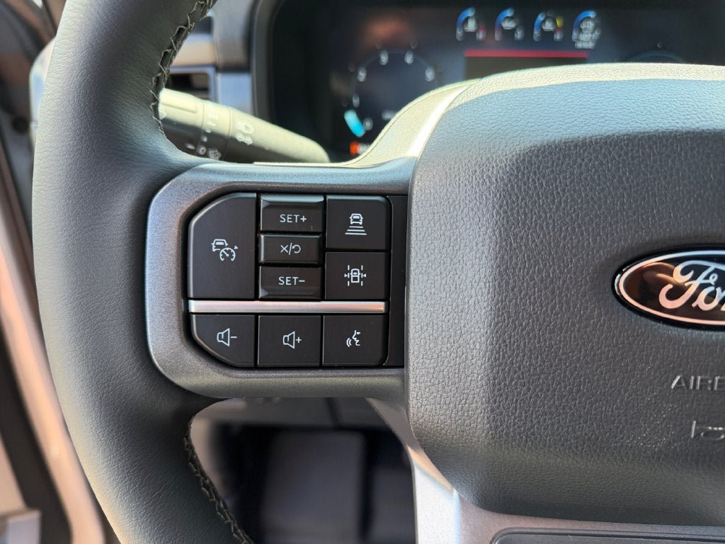 Used 2026 Ford F150 Lariat AWD/4WD image 16