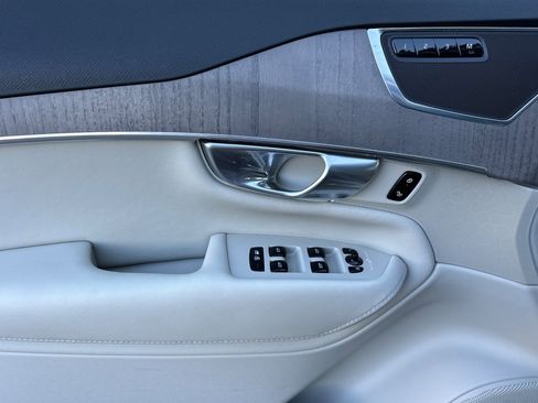 Used 2023 Volvo XC90 T8 Core image 14