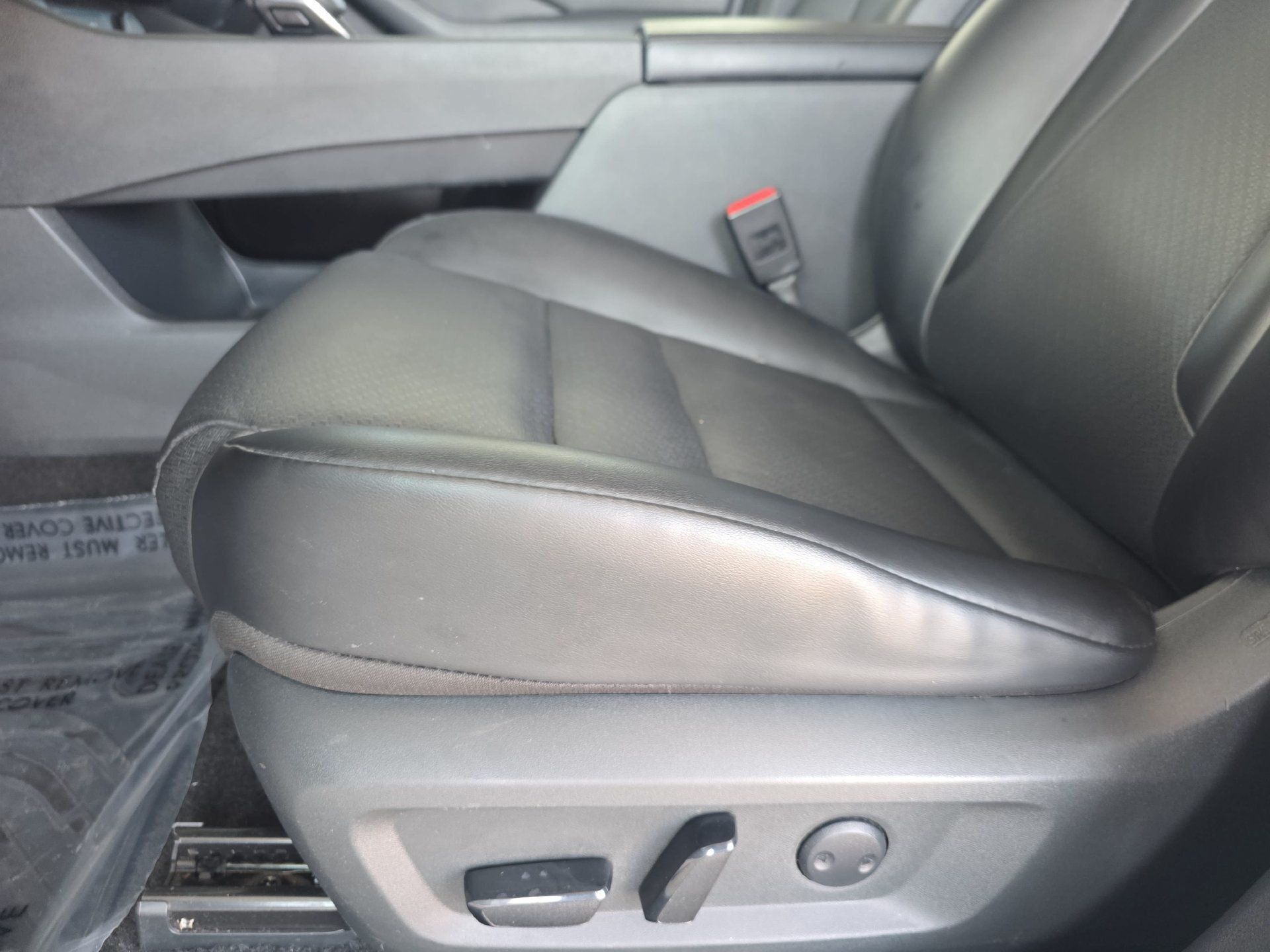 Used 2023 Nissan Rogue SV w/ SV Premium B Package FWD image 28