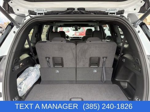 New 2026 Jeep Grand Cherokee L Laredo image 11