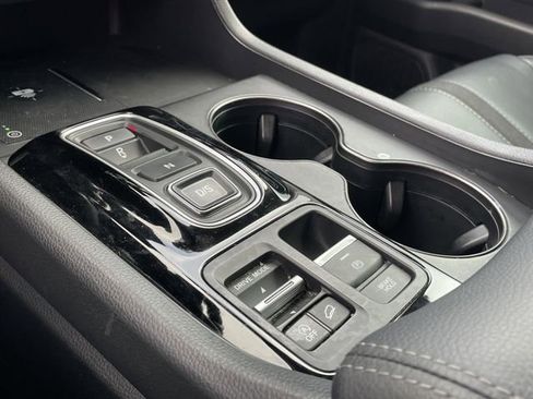 Used 2024 Honda Pilot EX-L image 20