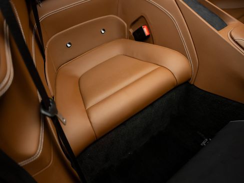 Used 2019 Ferrari Portofino RWD image 39