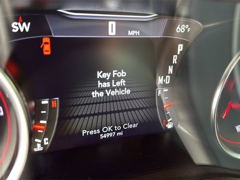 Used 2023 Dodge Challenger SXT w/ Plus Package image 10