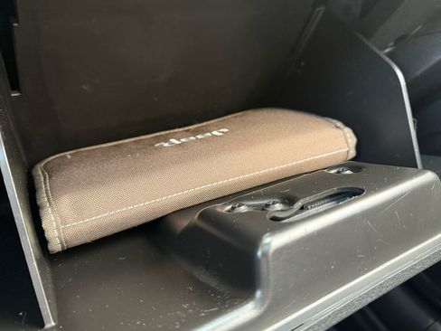 Used 2017 Jeep Patriot High Altitude image 15