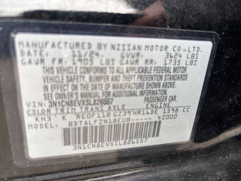Used 2025 Nissan Versa SV FWD image 29