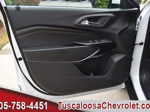 New 2025 Chevrolet Trax LT w/ Driver Confidence Package image 11