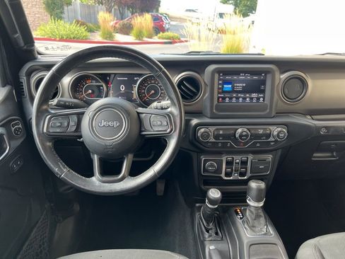 Used 2021 Jeep Wrangler Unlimited Sport image 18