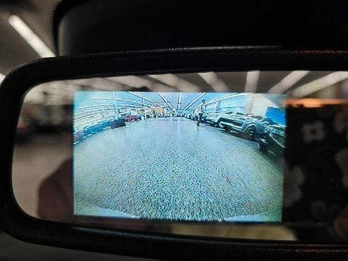 Used 2019 Buick Cascada Premium image 23