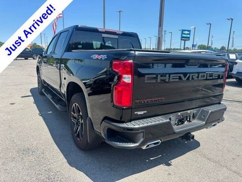 Used 2023 Chevrolet Silverado 1500 RST w/ Redline Edition AWD/4WD image 5