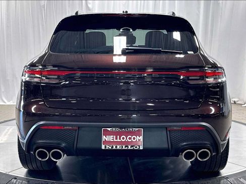 Used 2026 Porsche Macan AWD/4WD image 8