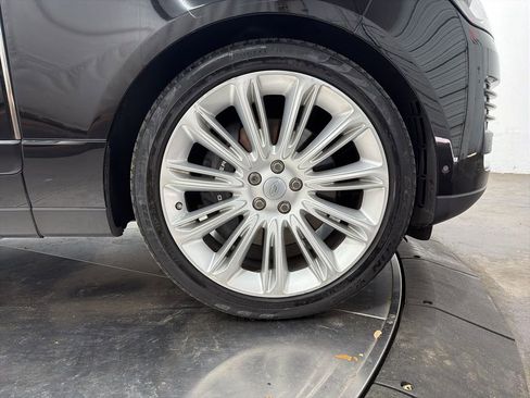 Used 2019 Land Rover Range Rover HSE image 9