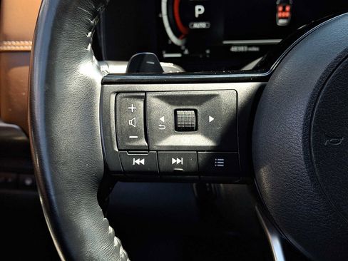Used 2023 Nissan Pathfinder Platinum AWD/4WD image 22
