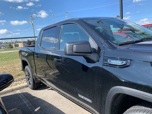 New 2026 GMC Sierra 1500 Elevation image 3