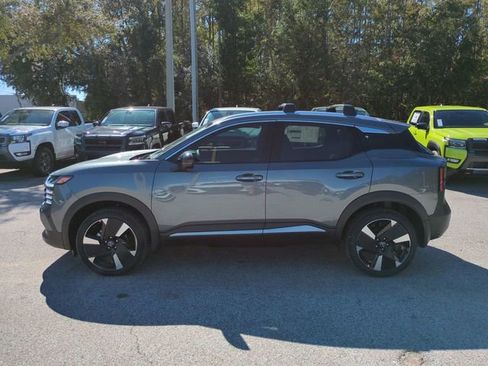 New 2026 Nissan Kicks SR w/ Cold Weather Package image 8