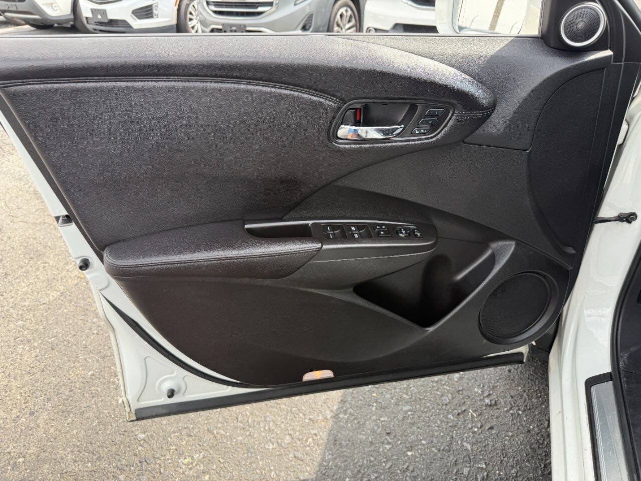 Used 2017 Acura RDX AWD image 16