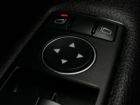 Used 2014 Mercedes-Benz E 350 Cabriolet image 43