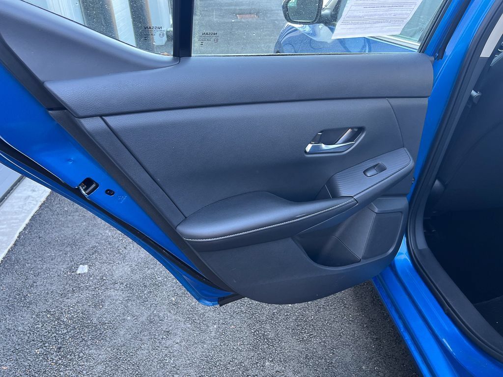 Used 2023 Nissan Sentra SV w/ All-Weather Package FWD image 20