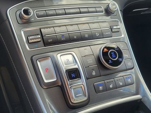 Used 2023 Hyundai Santa Fe Calligraphy image 24