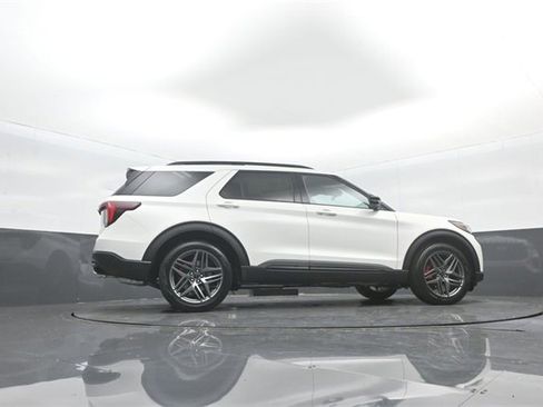 New 2026 Ford Explorer ST w/ Sun And Sound Package image 35
