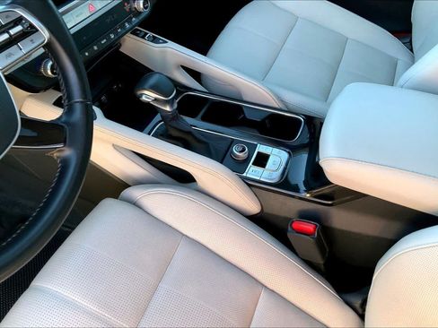 Used 2023 Kia Telluride SX FWD image 14