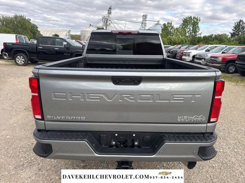 Used 2025 Chevrolet Silverado 2500 High Country w/ High Country Premium Package AWD/4WD image 4