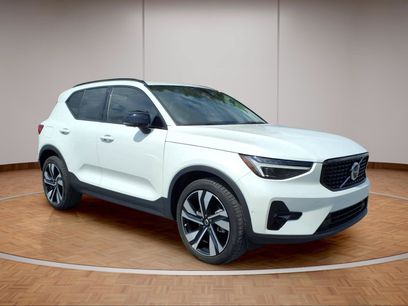 Used 2024 Volvo XC40 B5 Ultimate w/ Protection Package Premier