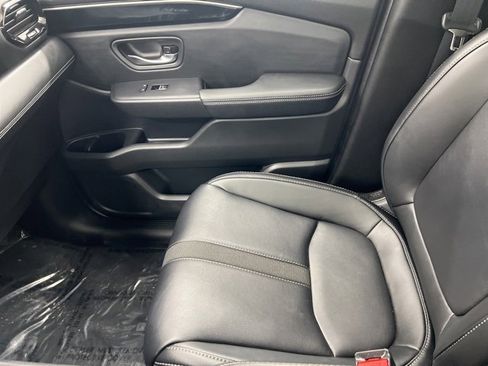 Used 2024 Honda Pilot Touring image 20