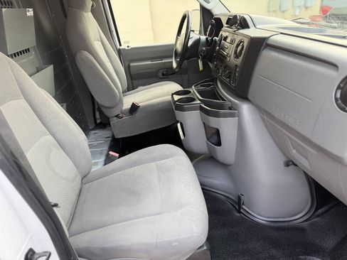 Used 2013 Ford E-250 and Econoline 250 w/ PWR Group RWD image 11