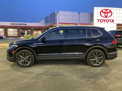 Used 2022 Volkswagen Tiguan SE image 8