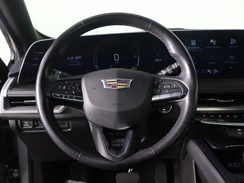 Used 2024 Cadillac XT4 Premium Luxury image 36