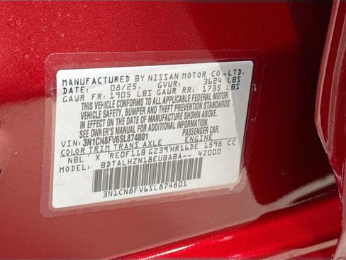 Used 2025 Nissan Versa SR w/ Trunk Package FWD image 33
