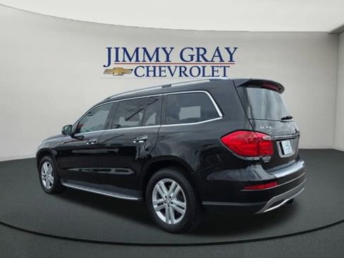 Used 2014 Mercedes-Benz GL 350 BlueTEC 4MATIC image 3