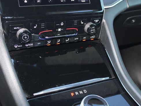 Used 2023 Jeep Grand Cherokee Altitude image 26