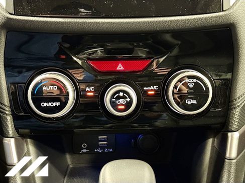 Used 2021 Subaru Forester Premium image 18