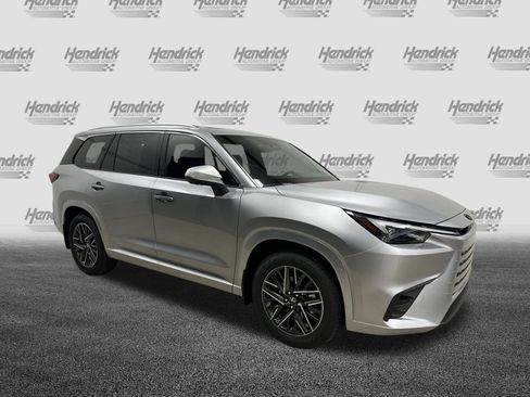 New 2026 Lexus TX 350 AWD image 2