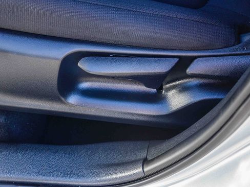 Certified 2023 Toyota Corolla Cross LE image 24