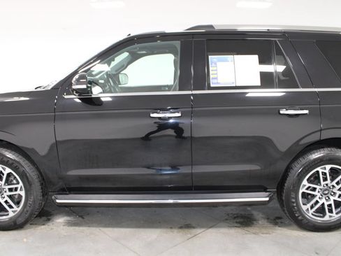 Used 2022 Ford Expedition Limited AWD/4WD image 6