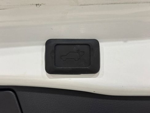 Used 2021 Toyota RAV4 XLE Premium AWD/4WD image 71