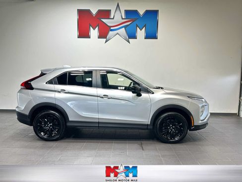 Used 2025 Mitsubishi Eclipse Cross LE AWD/4WD image 1