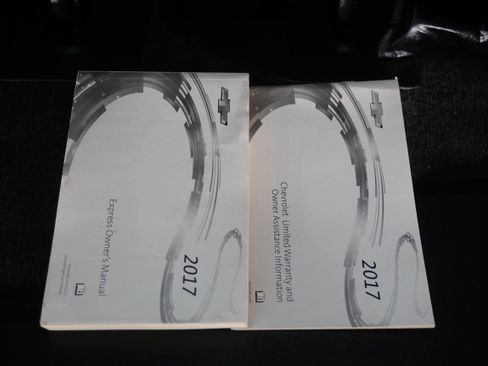 Used 2017 Chevrolet Express 3500 LT w/ LT Preferred Equipment Group image 20